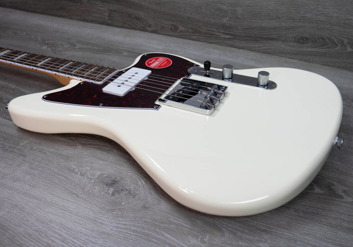 Squier Limited Edition Paranormal Offset Telecaster SJ, diapasón de laurel, golpeador de carey, blanco olímpico