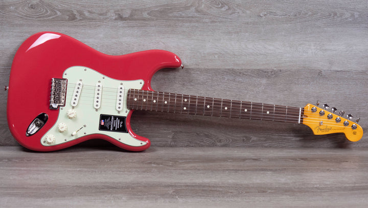 Fender American Professional Classic Stratocaster, Rosewood Fingerboard, Faded Dakota Red
