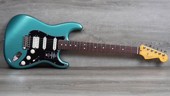Fender American Professional Classic Stratocaster HSS, Rosewood Fingerboard, Faded Sherwood