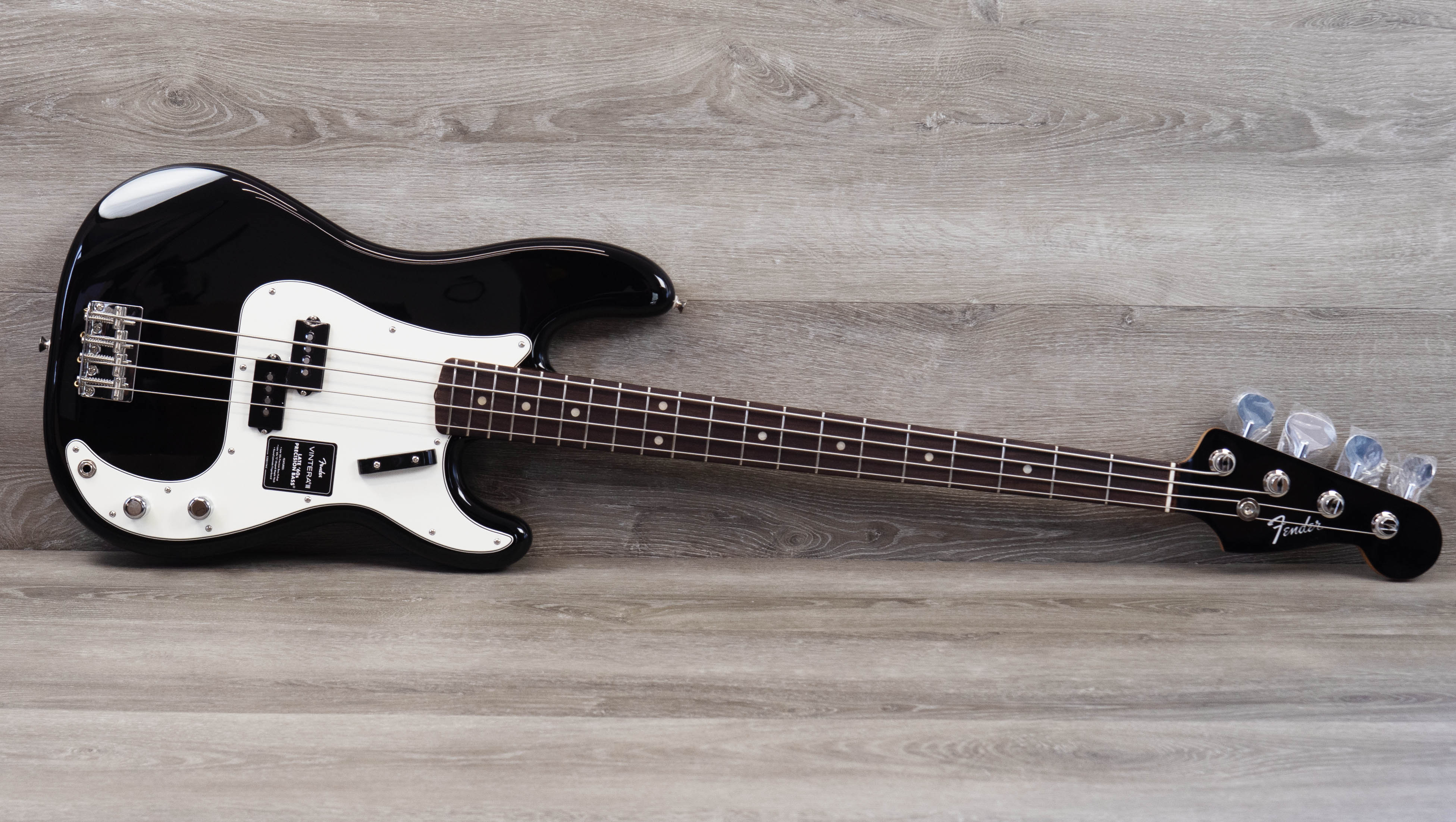Fender Precision Bass ブラック Fender Vintera III Late '60s Precision Bass, Rosewood Fingerboard