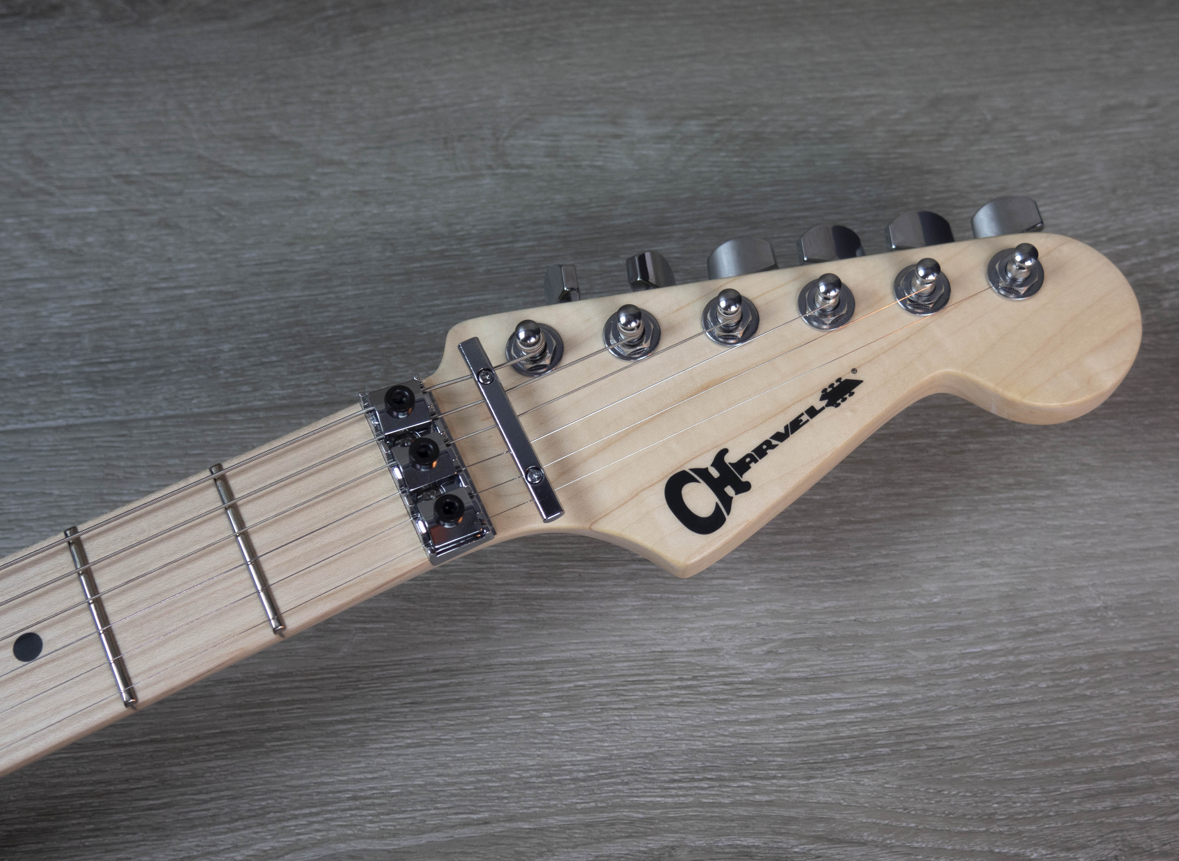 Charvel Pro-Mod So-Cal Style 1 HSS FR M, Maple Fingerboard, Gloss