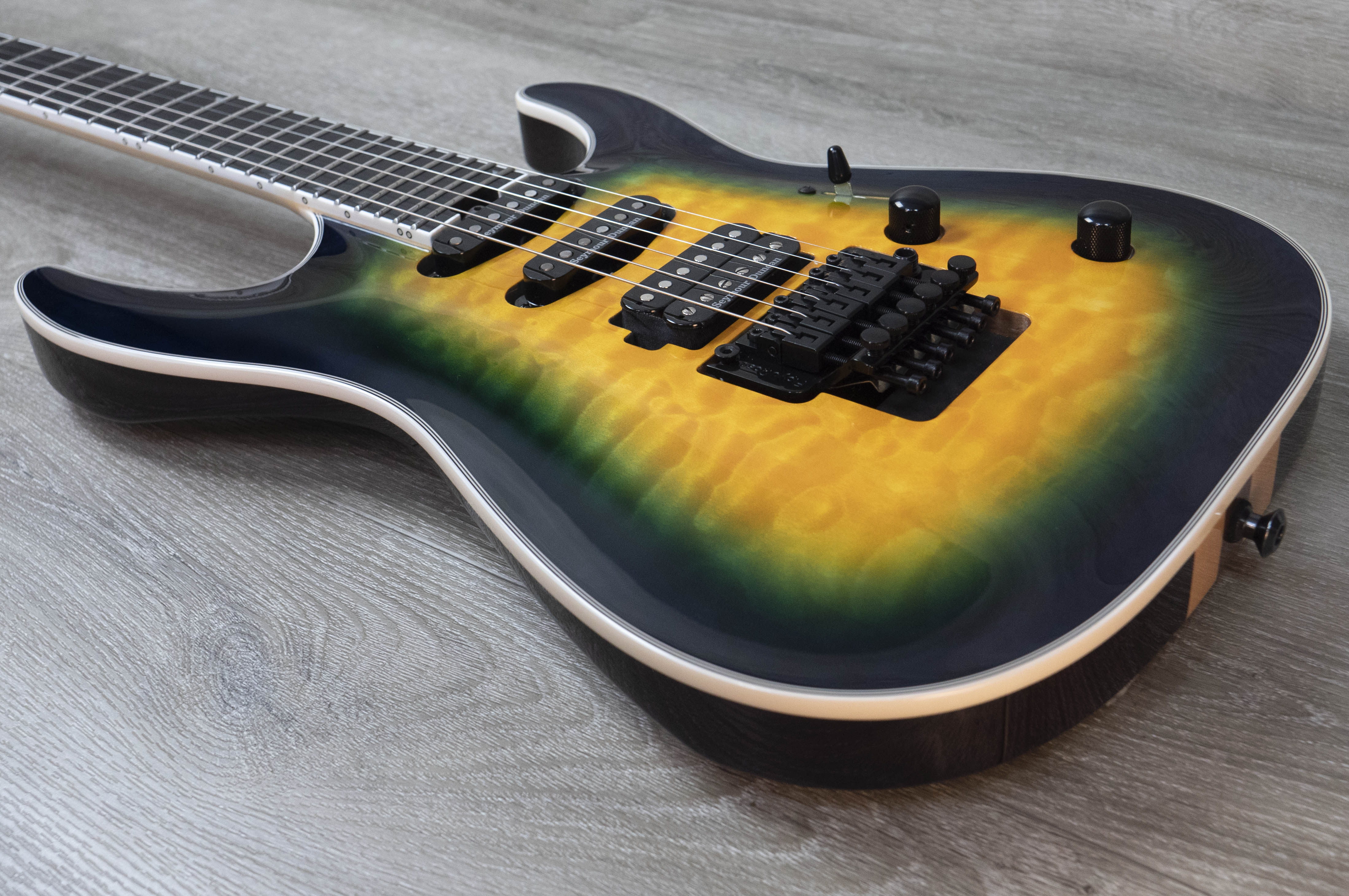 Jackson Pro Plus Series Soloist SLA3Q, Ebony Fingerboard, Amber