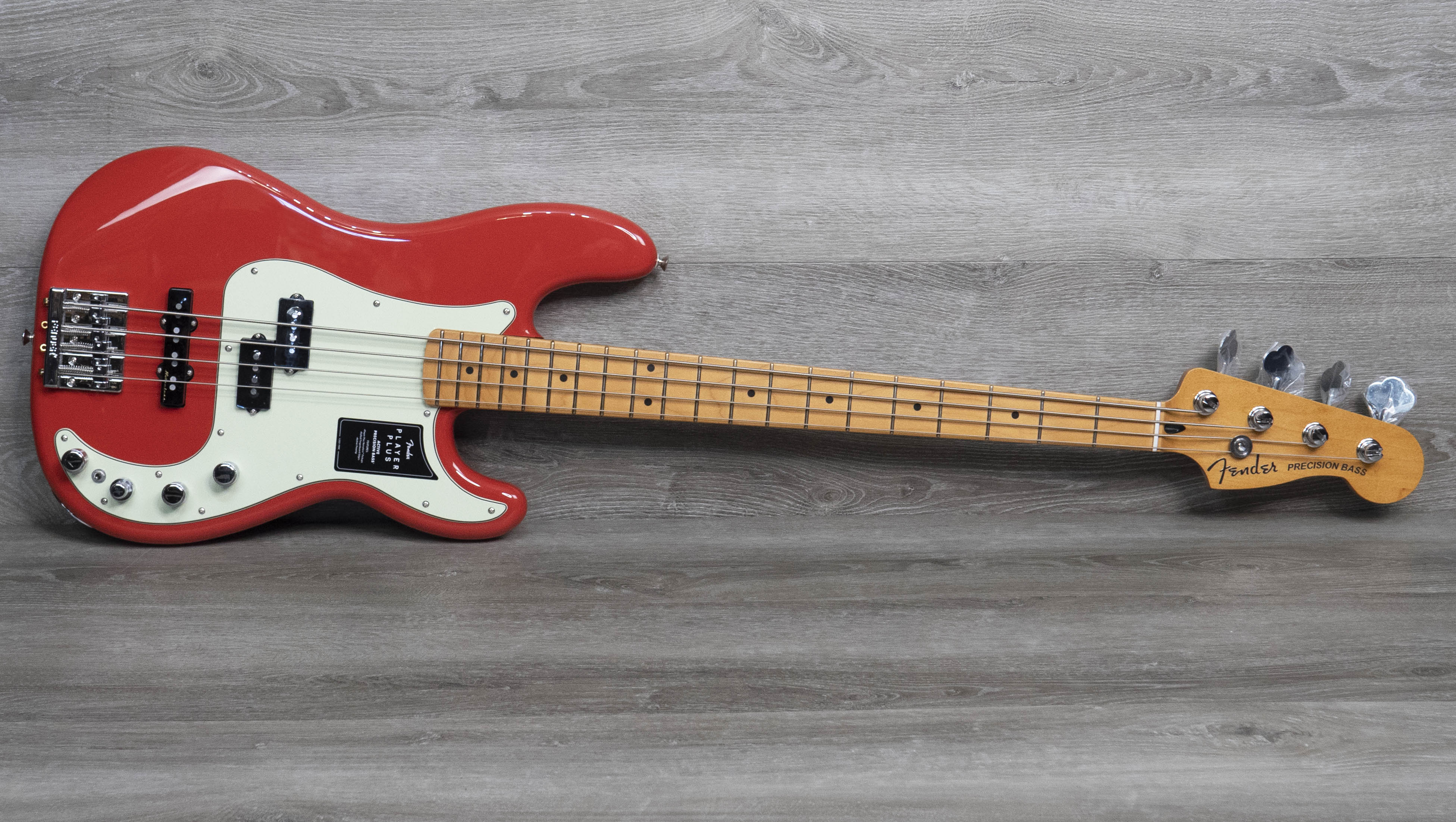 Fender Player Plus Precision Bass, Maple Fingerboard, Fiesta