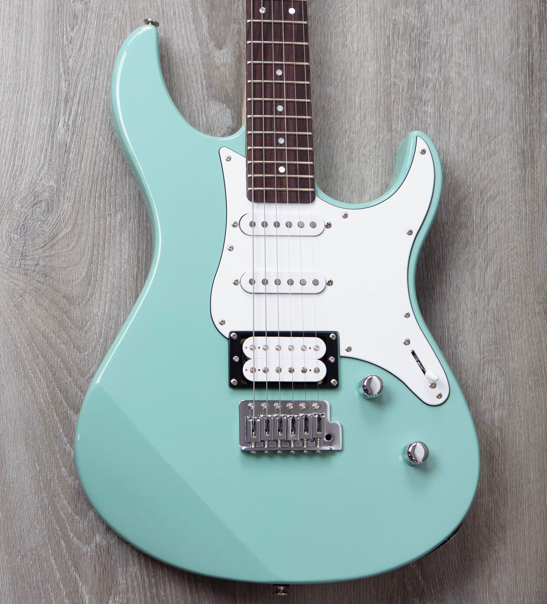 Yamaha Pacifica 112V Electric Guitar, Sonic Blue