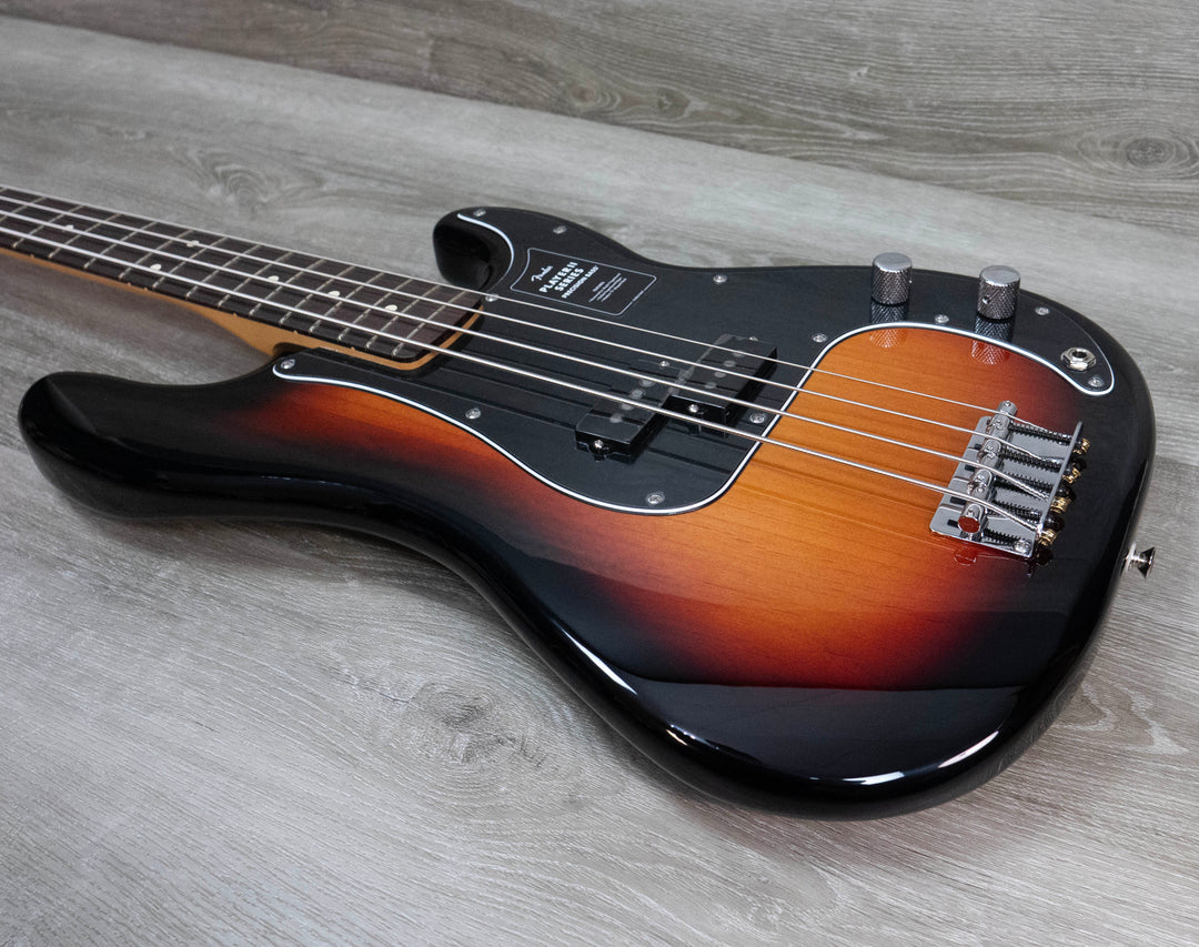 Bajo Fender Player II Precision, diapasón de palisandro, acabado Sunburst de 3 colores