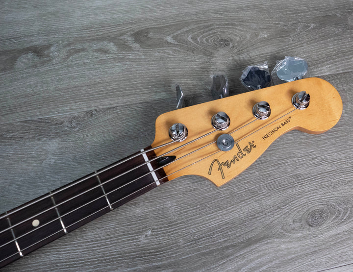 Bajo Fender Player II Precision, diapasón de palisandro, acabado Sunburst de 3 colores