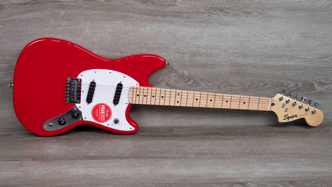 Squier Sonic Mustang, Maple Fingerboard, White Pickguard, Torino Red