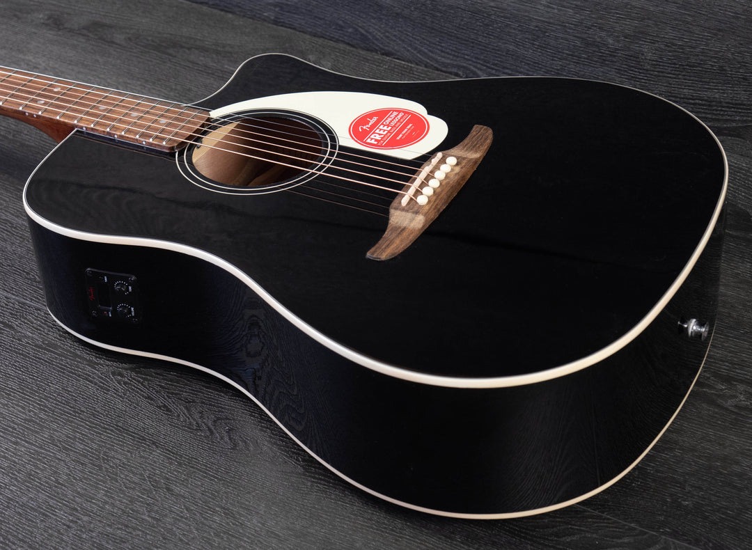 Fender California Standard Redondo CE, Spruce Top, Ivory Pickguard, Black