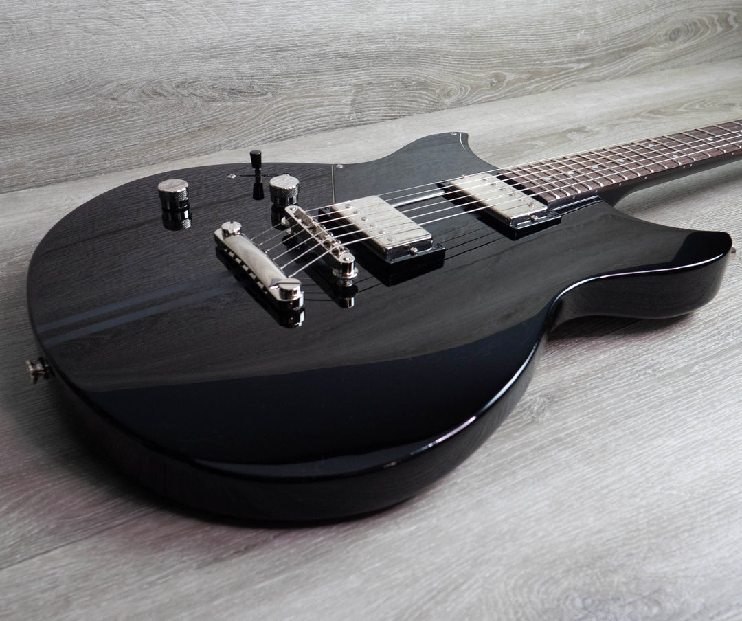 Guitarra eléctrica Yamaha RSE20L Revstar Element para zurdos, color negro