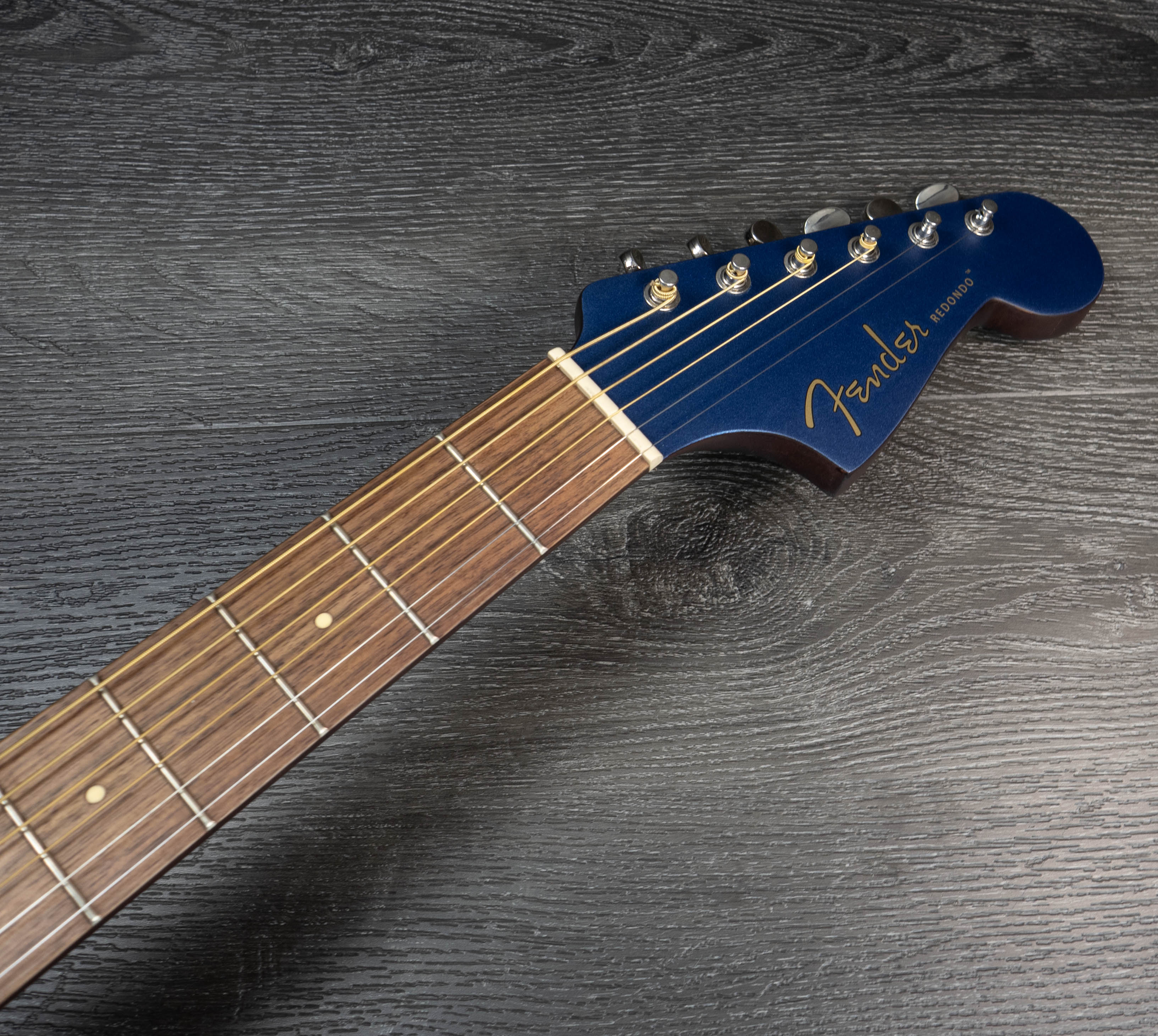 Fender Redondo Player, diapasón de nogal, azul Lake Placid – A Strings