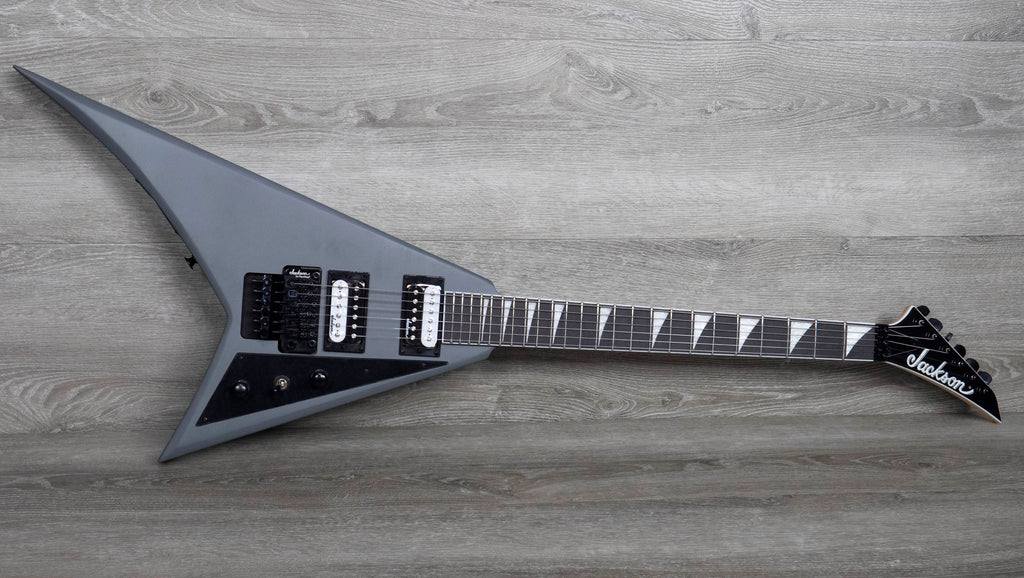 Jackson JS Series Rhoads JS32, diapasón de amaranto, gris satinado