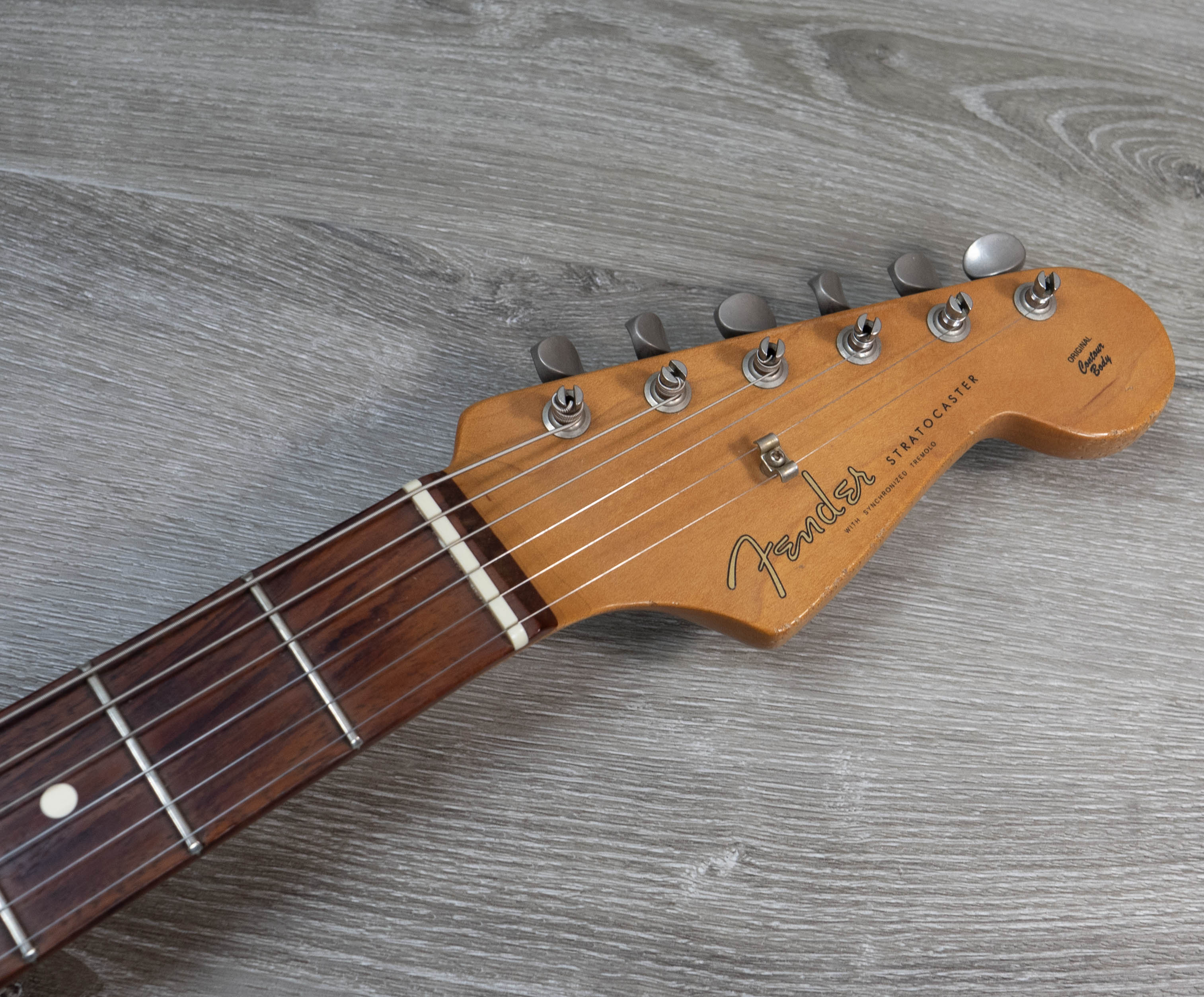 ◇Fender USA/Mexico Road Worn Player ストラト ボディ ラッカー塗装