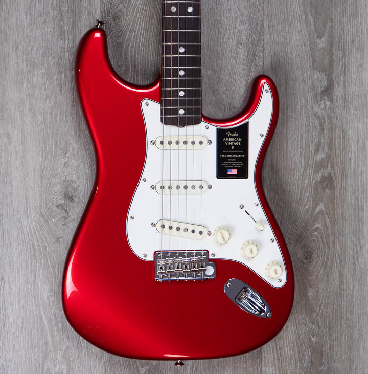Fender American Vintage II 1965 Stratocaster, Round-Lam Rosewood Fingerboard, Candy Apple Red