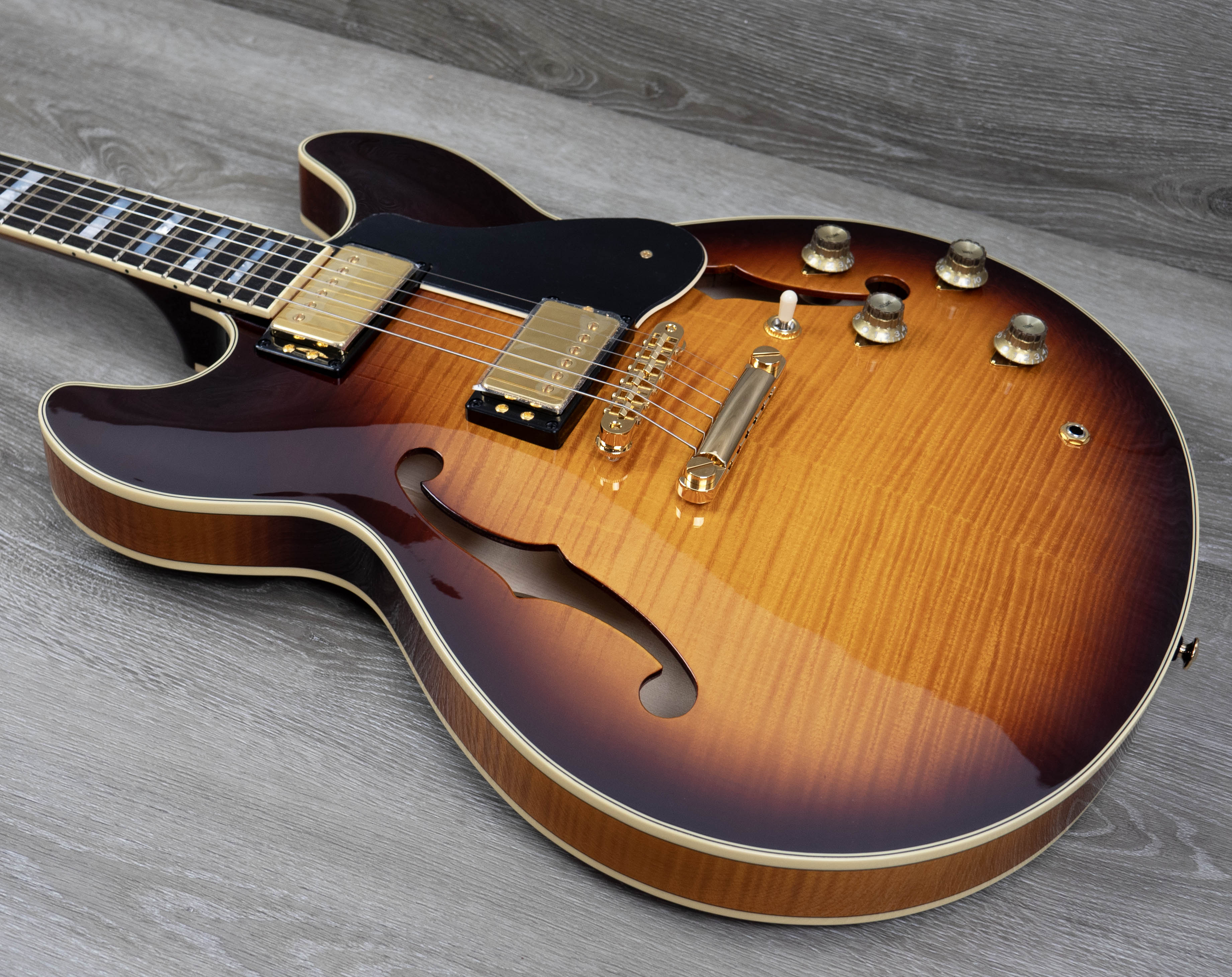Yamaha SA2200 Semi-Acoustic Guitar, Old Violin Sunburst – A Strings