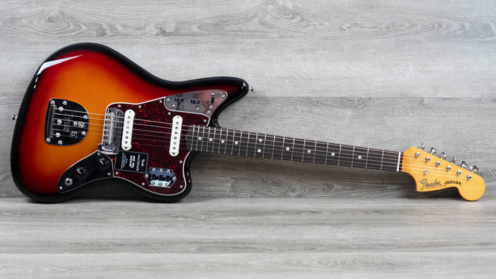 Fender Vintera III Mid '60s Jaguar, Rosewood Fingerboard, 3-Color Sunburst