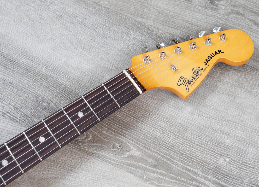 Fender Vintera III Mid '60s Jaguar, Rosewood Fingerboard, 3-Color Sunburst