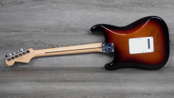 Fender Player Stratocaster, Pau Ferro Fingerboard, 3-colour Sunburst