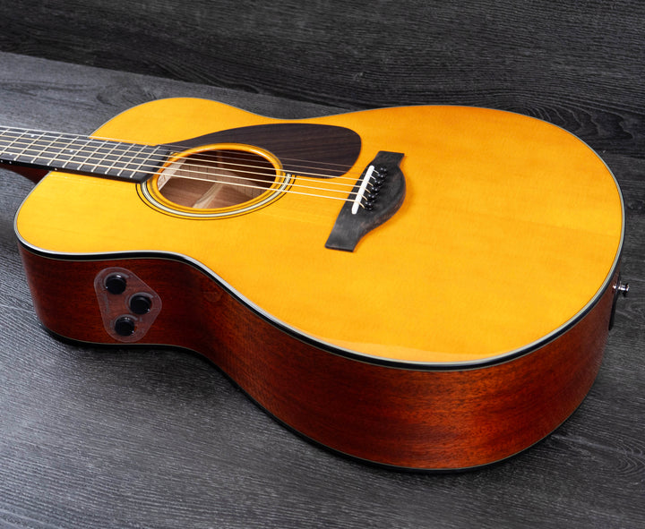 Yamaha FSX5G Red Label Acoustic Guitar, Vintage Natural