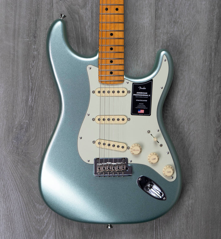 Fender American Professional II Stratocaster, Maple Fingerboard, Mystic Surf Green