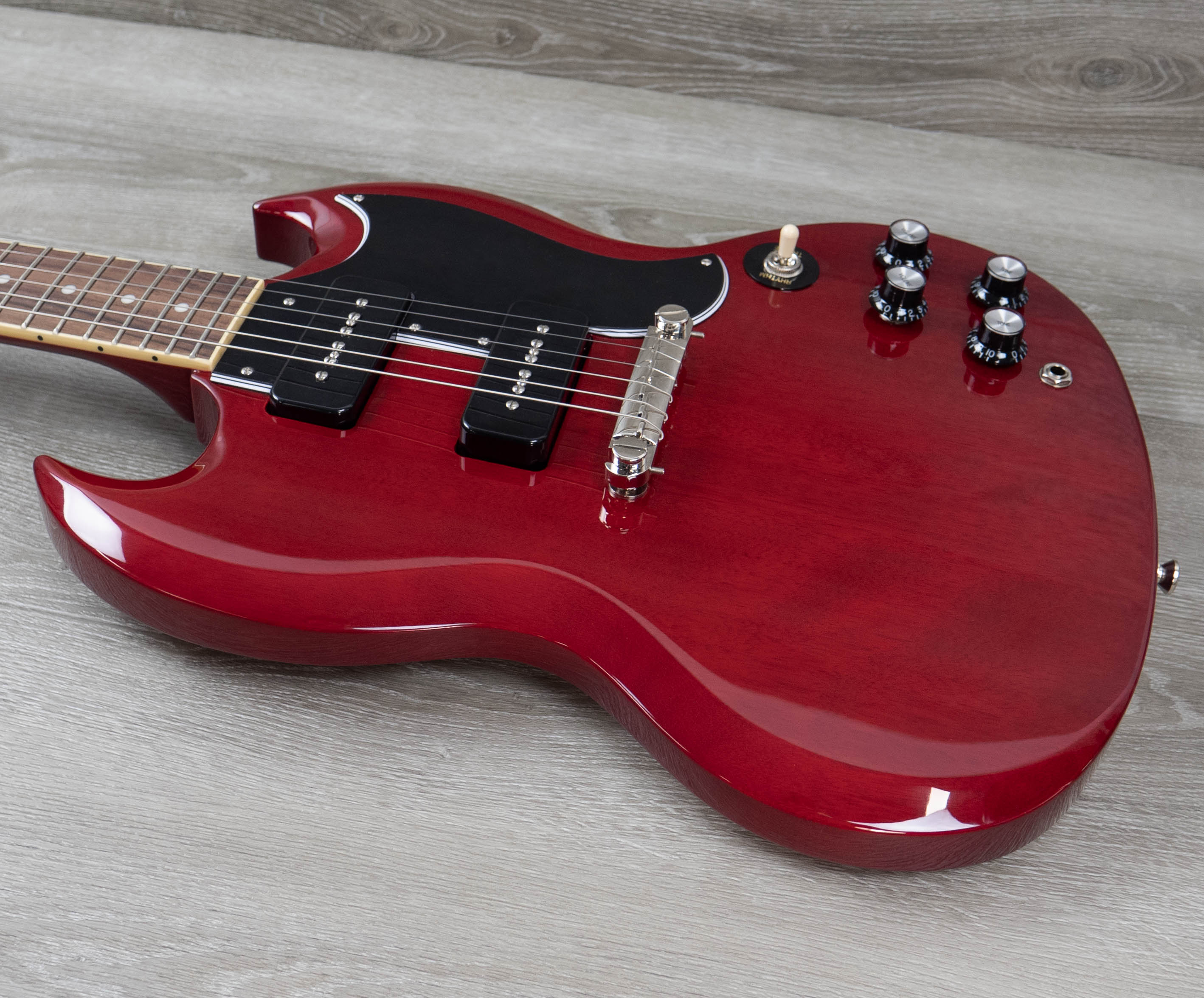 Epiphone SG Special P-90, Cherry – A Strings