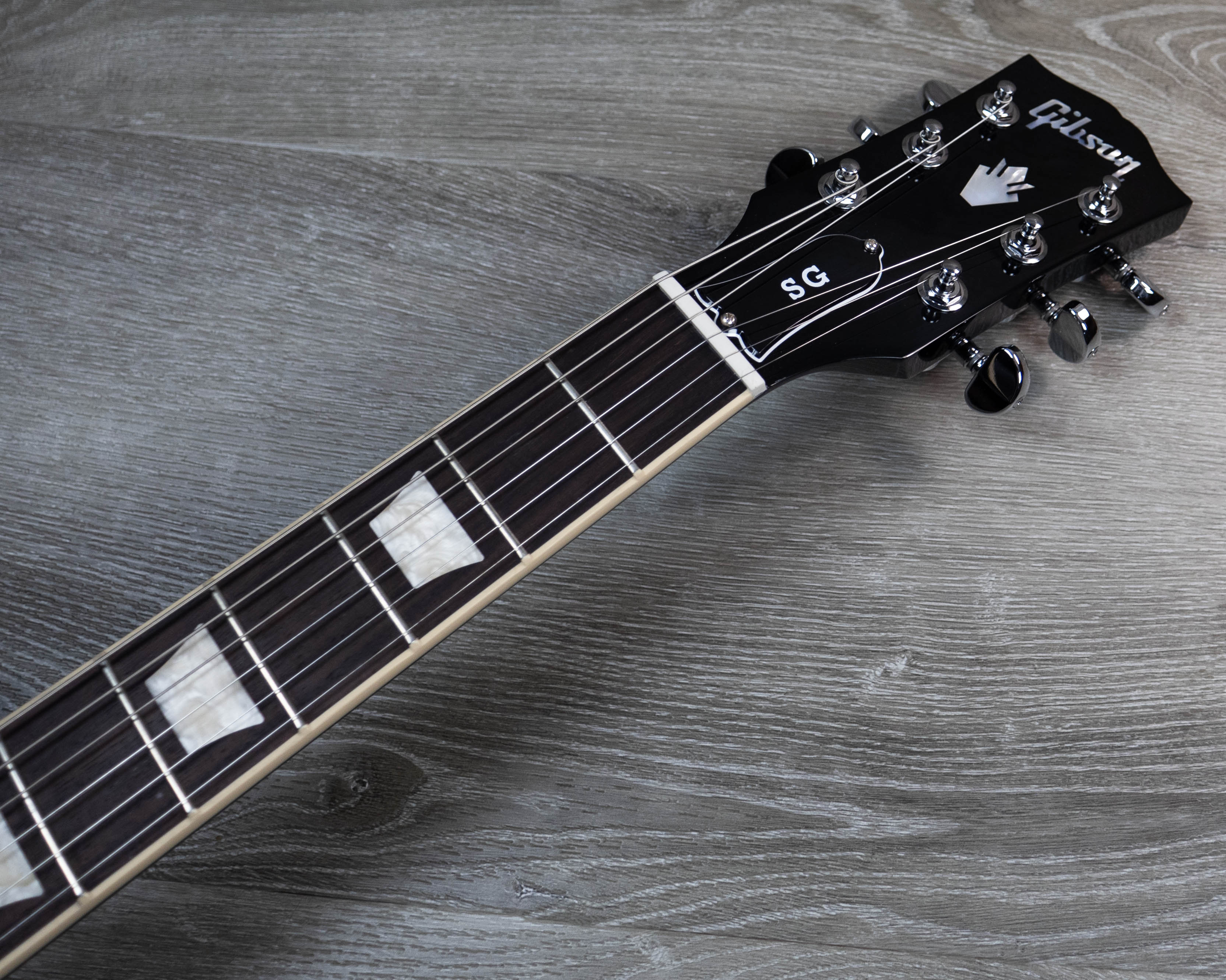Gibson SG Standard, Ebony #234740227 – A Strings