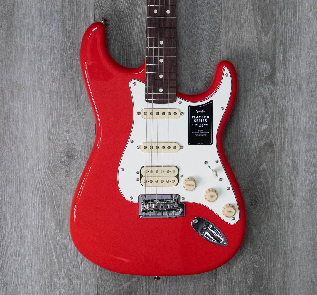 Fender Player II Stratocaster HSS, touche en palissandre, rouge corail