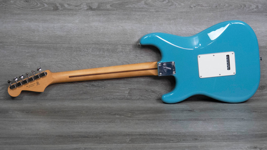 Fender Player II Stratocaster HSS, diapasón de arce, tono azul aqua