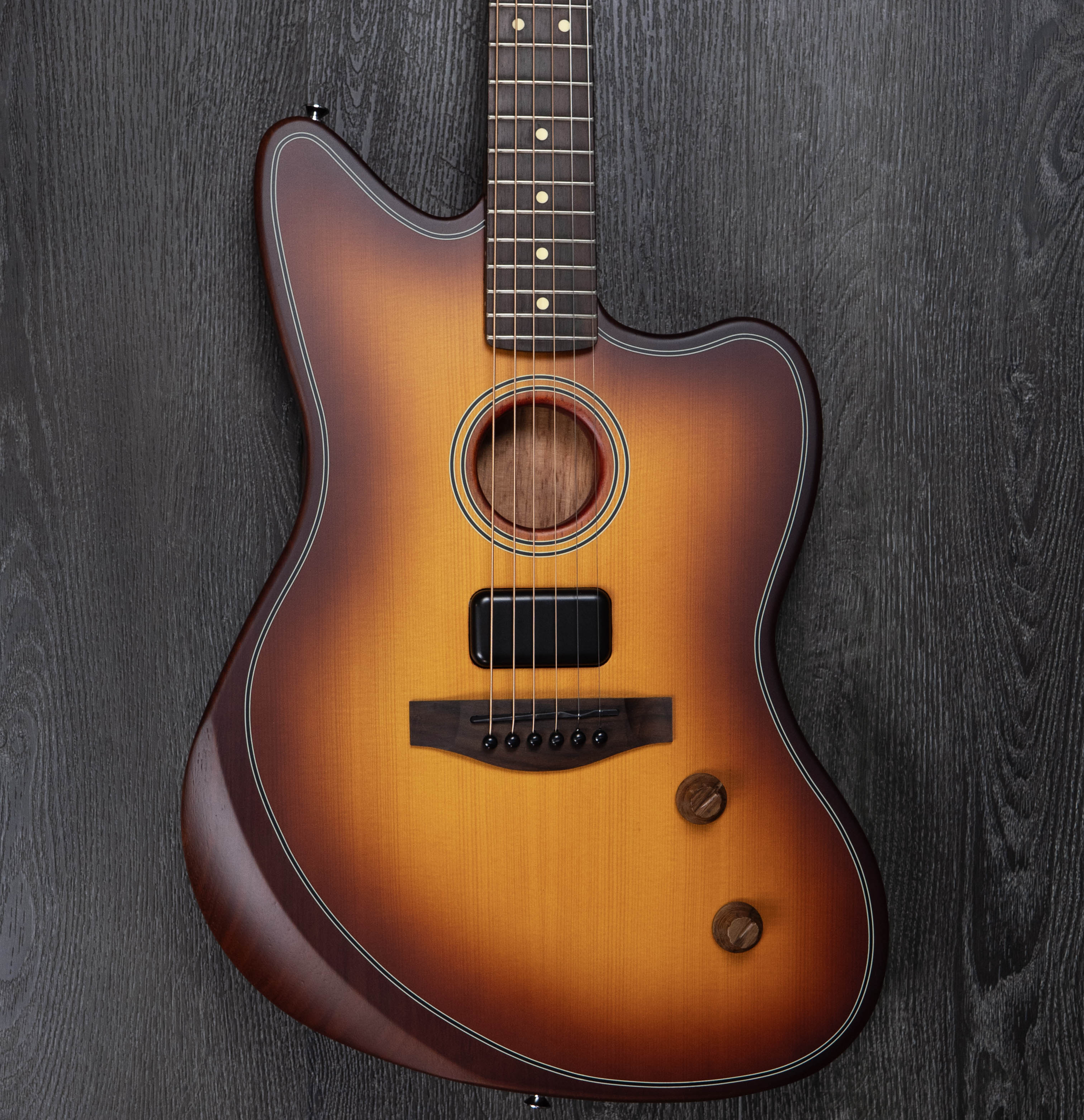 Fender Acoustasonic Standard Jazzmaster, Honey Burst – A Strings