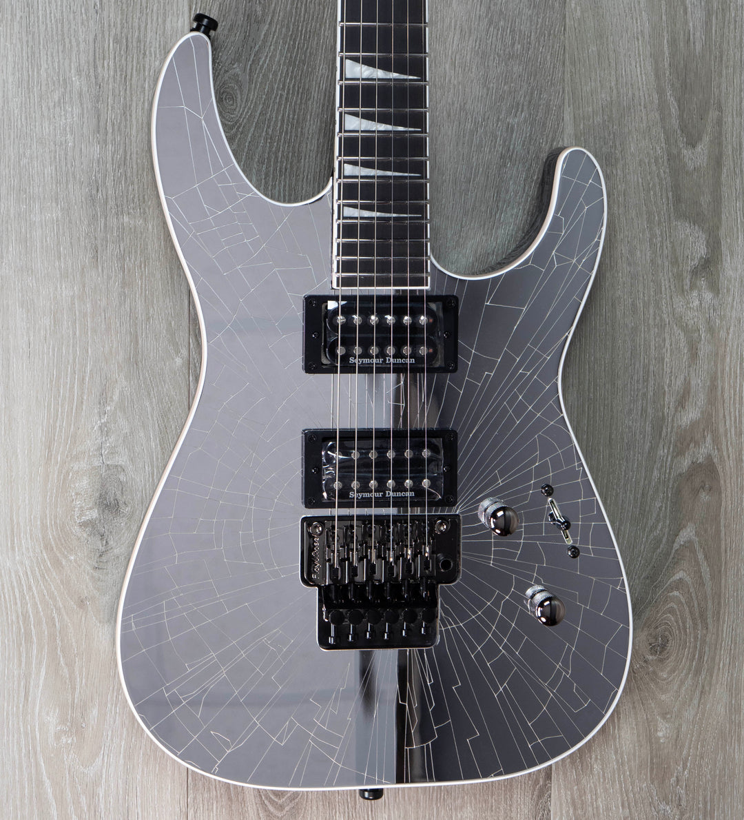 Jackson Pro Plus Series Soloist SL2, diapasón de ébano, espejo roto