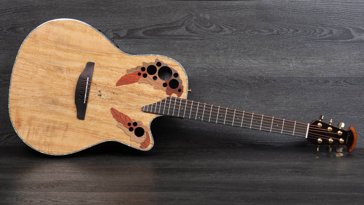 Ovation CE44P-SM Celebrity Elite, arce veteado