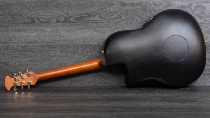 Ovation CE44P-SM Celebrity Elite, arce veteado