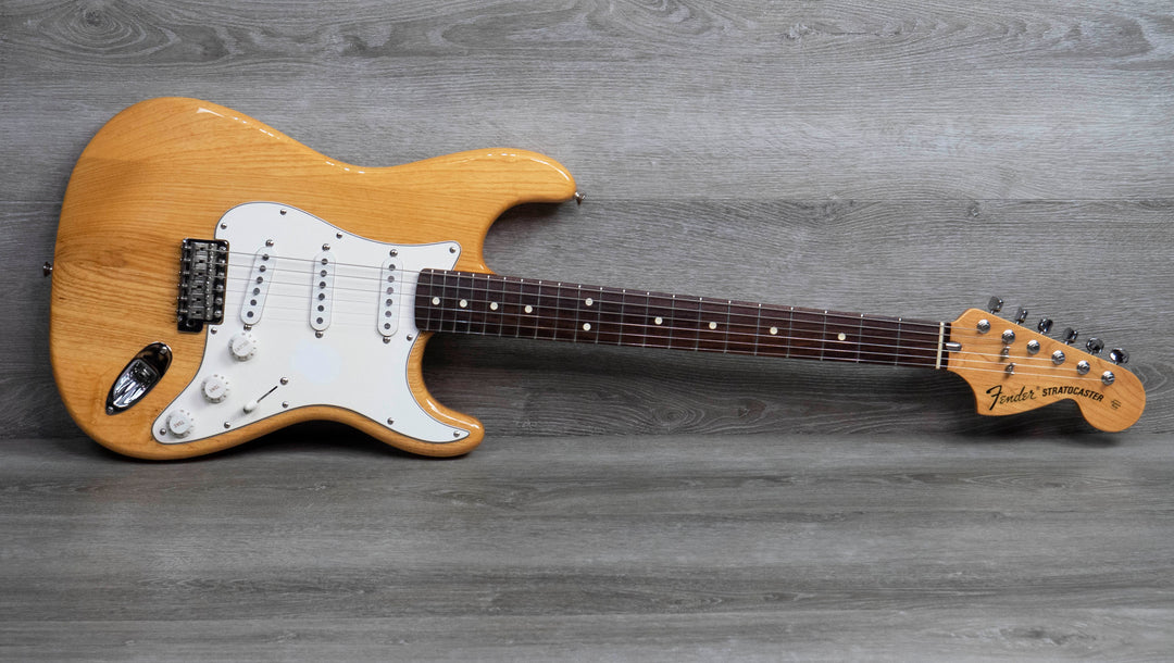 Pre-Owned Fender Classic Series 70s Reissue Stratocaster, Natural