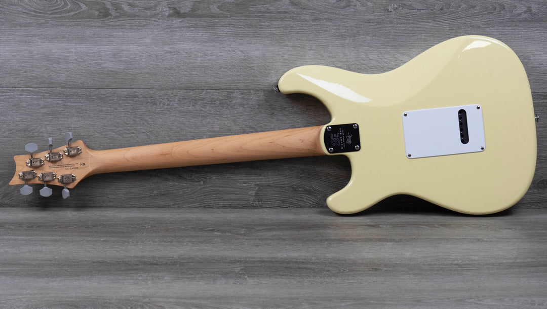 Pre-Owned PRS SE Silver Sky, Moon White