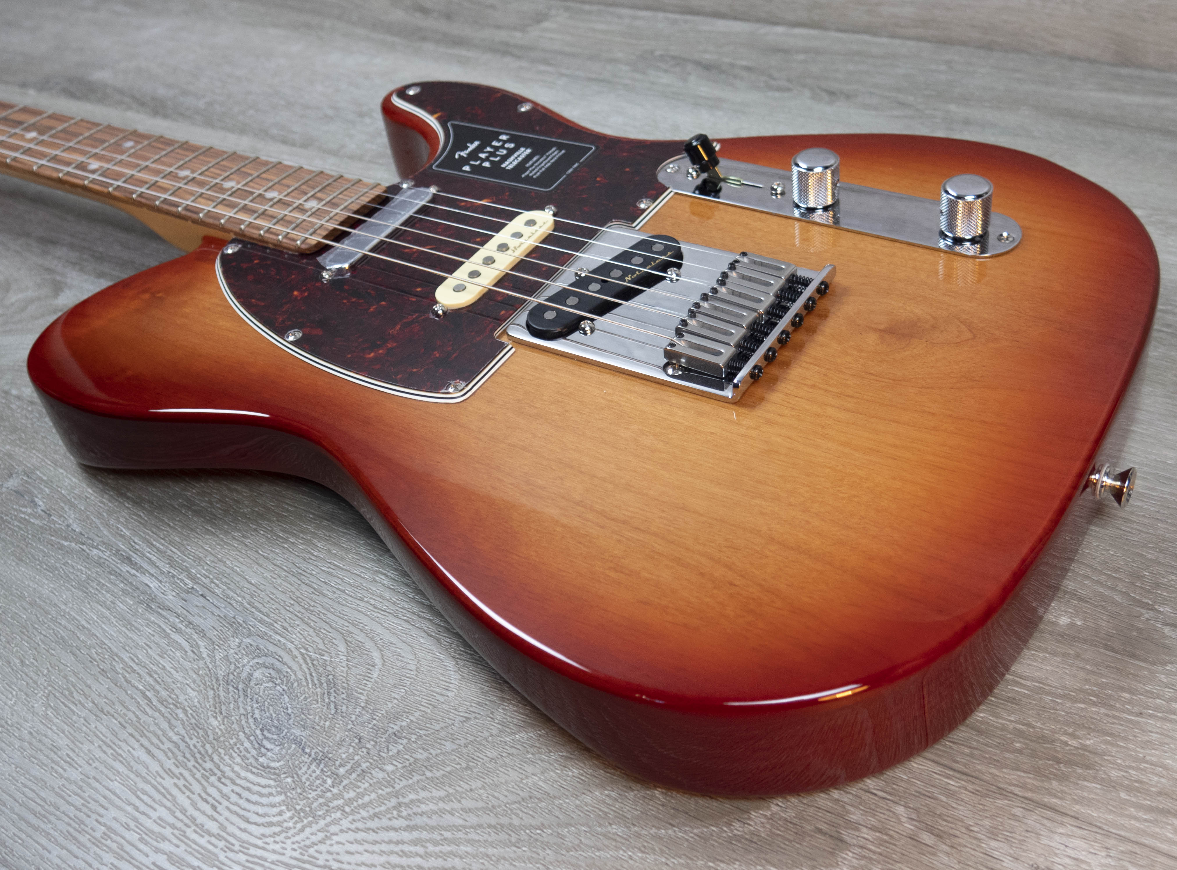 Fender Player Plus Nashville Telecaster, Pau Ferro Fingerboard