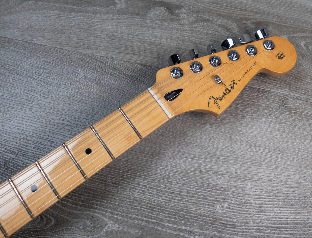 Fender Player II Stratocaster, diapasón de arce, acabado Cherry Burst envejecido