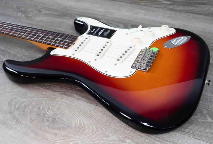 Fender Vintera III Late '60s Stratocaster, Rosewood Fingerboard, 3-Color Sunburst