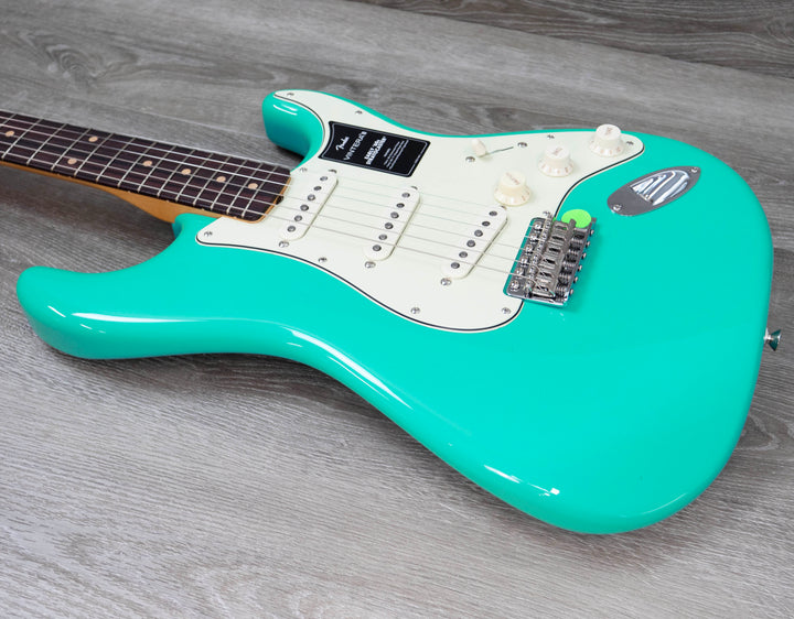 Fender Vintera III Early '60s Stratocaster, Rosewood Fingerboard, Seafoam Green