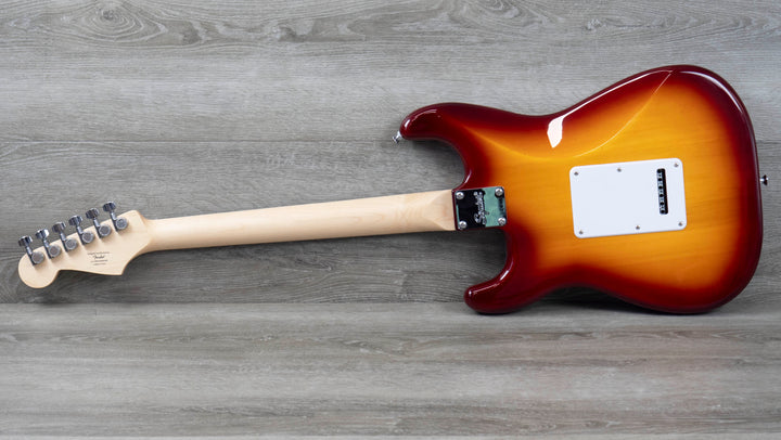 Squier Sonic Stratocaster, Laurel Fingerboard, White Pickguard, Sienna Sunburst