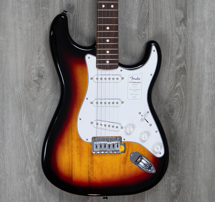 Fender Standard Stratocaster, Laurel Fingerboard, 3 Tone Sunburst