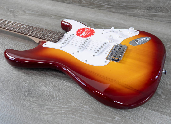Squier Sonic Stratocaster, Laurel Fingerboard, White Pickguard, Sienna Sunburst