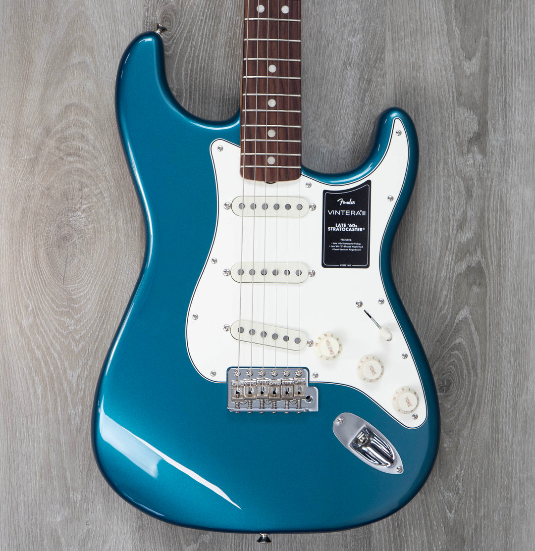 Fender Vintera III Late '60s Stratocaster, Rosewood Fingerboard, Ocean Turquoise
