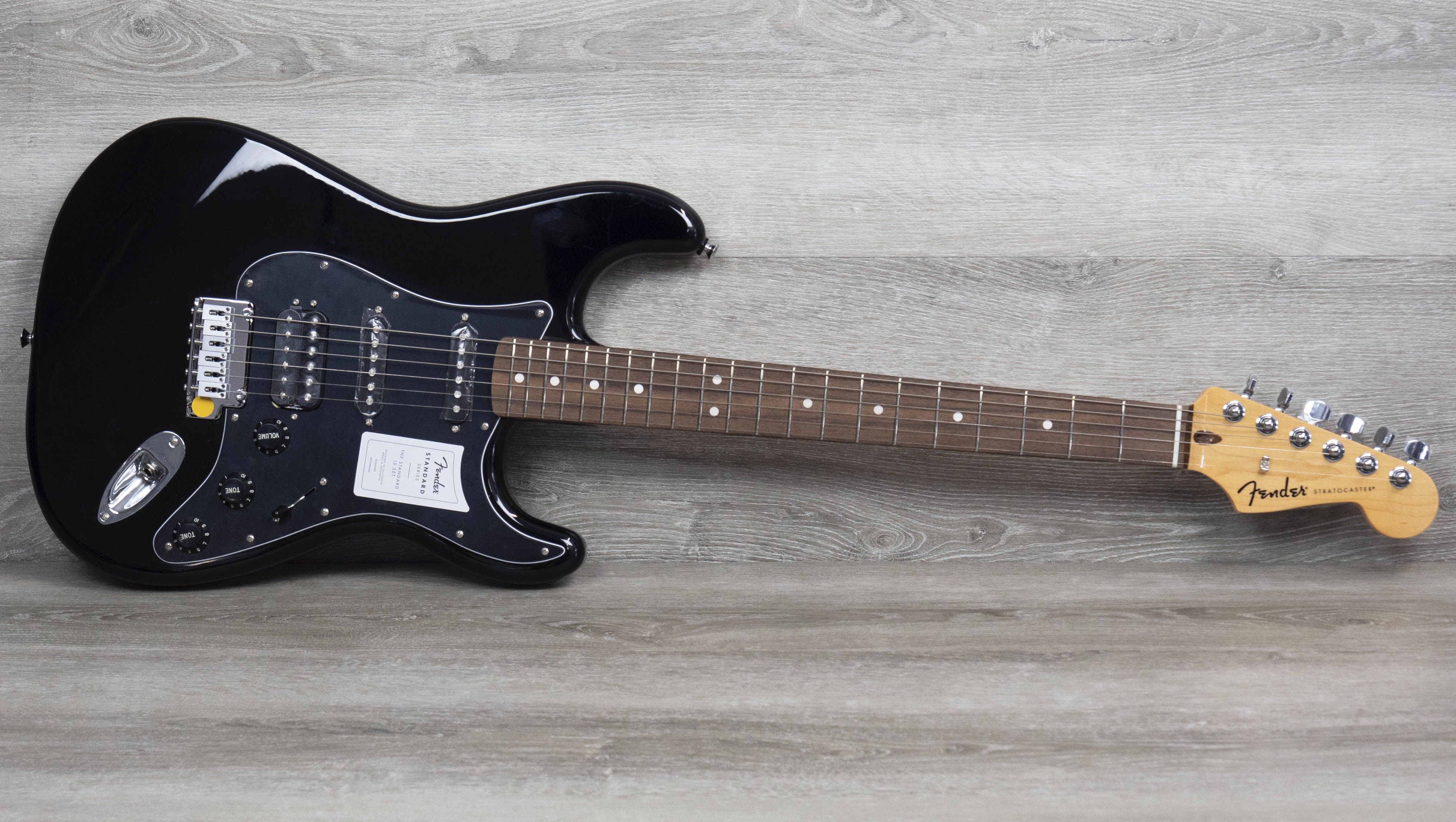 2017年製 Fender Standard Stratocaster HSS Fender Standard Stratocaster HSS, Laurel Fingerboard, Black – A