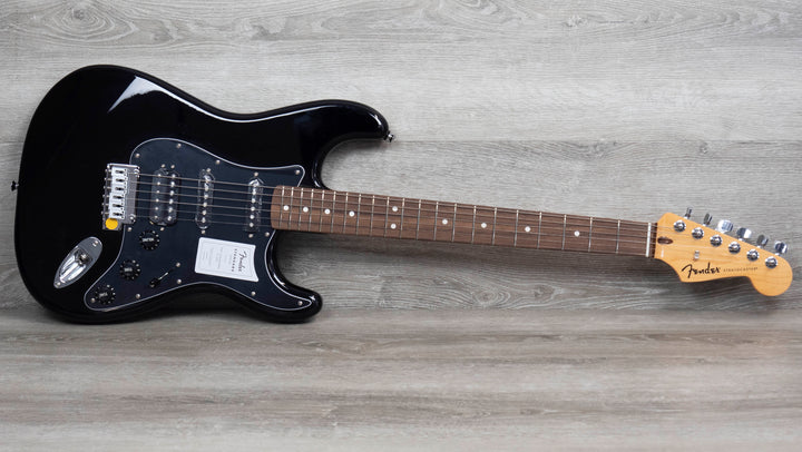 Fender Standard Stratocaster HSS, Laurel Fingerboard, Black