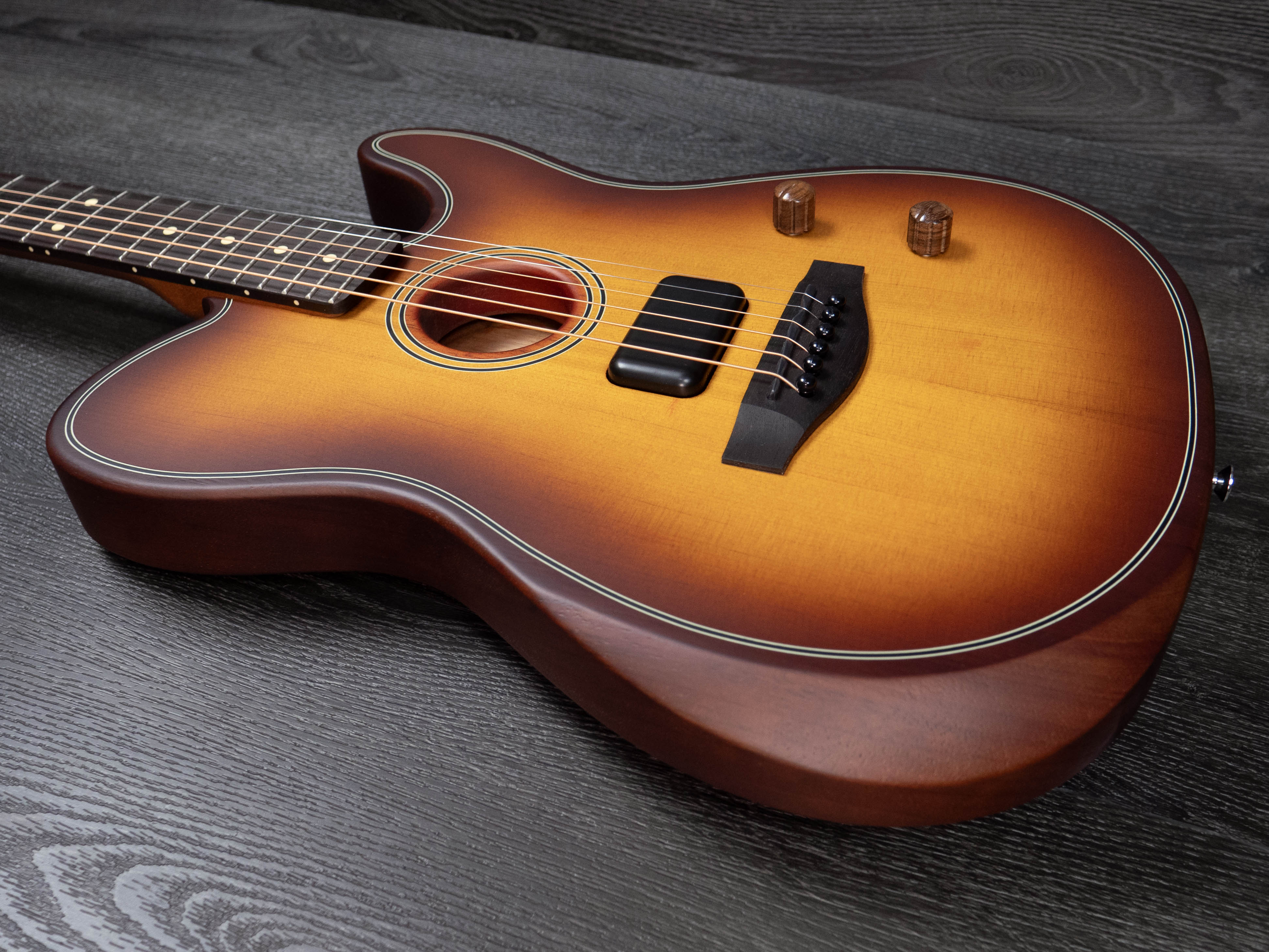 Fender Acoustasonic Standard Telecaster, Honey Burst – A Strings