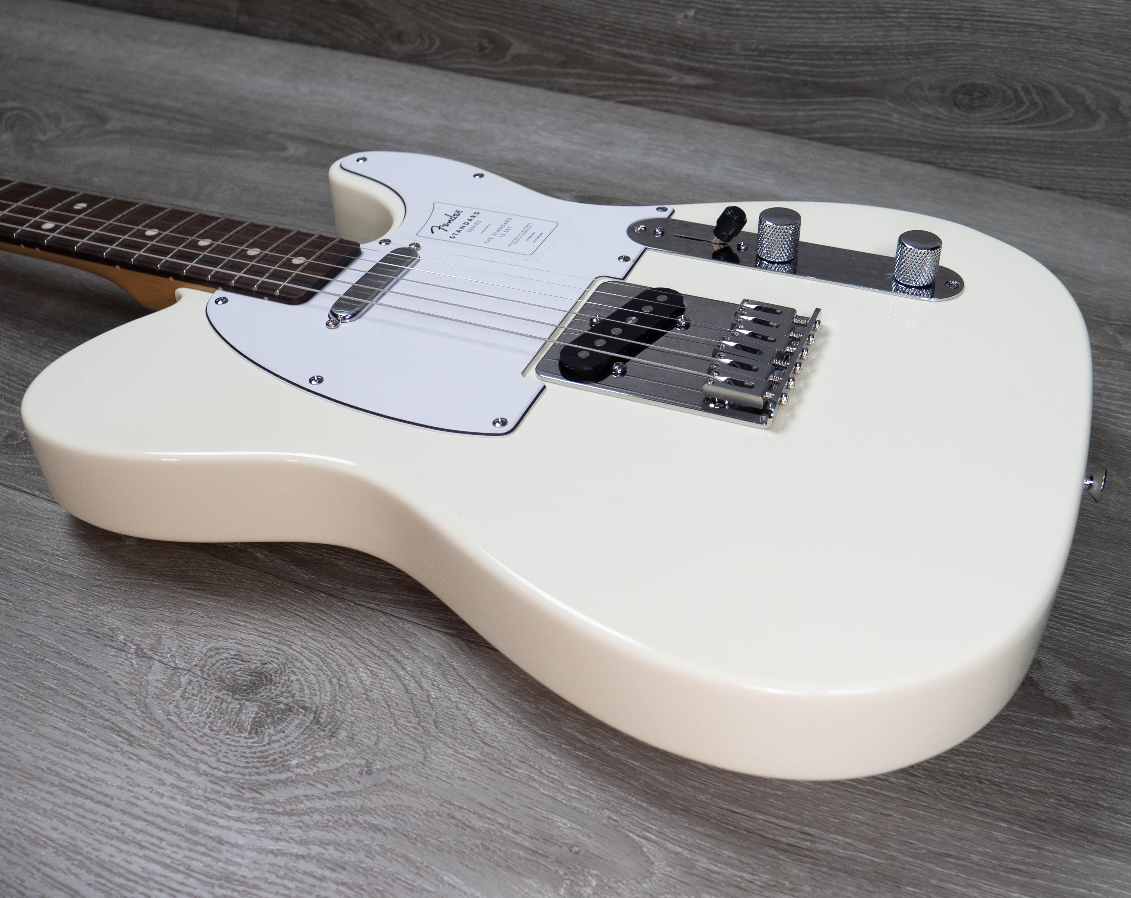 Fender Standard Telecaster, Laurel Fingerboard, Olympic White – A