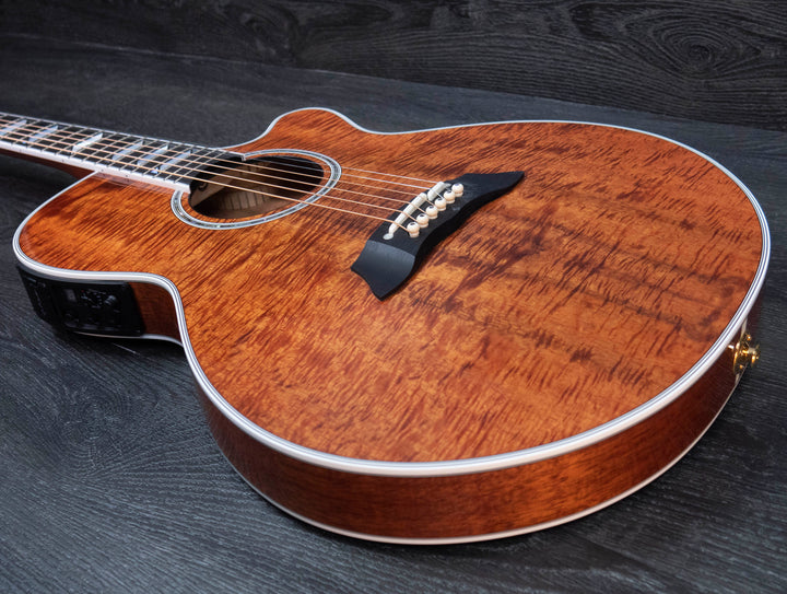 Takamine TSP178ACKN Thinline FX Cutaway Body, Arched Hawaiian Koa Top and Back, Gloss Natural Finish