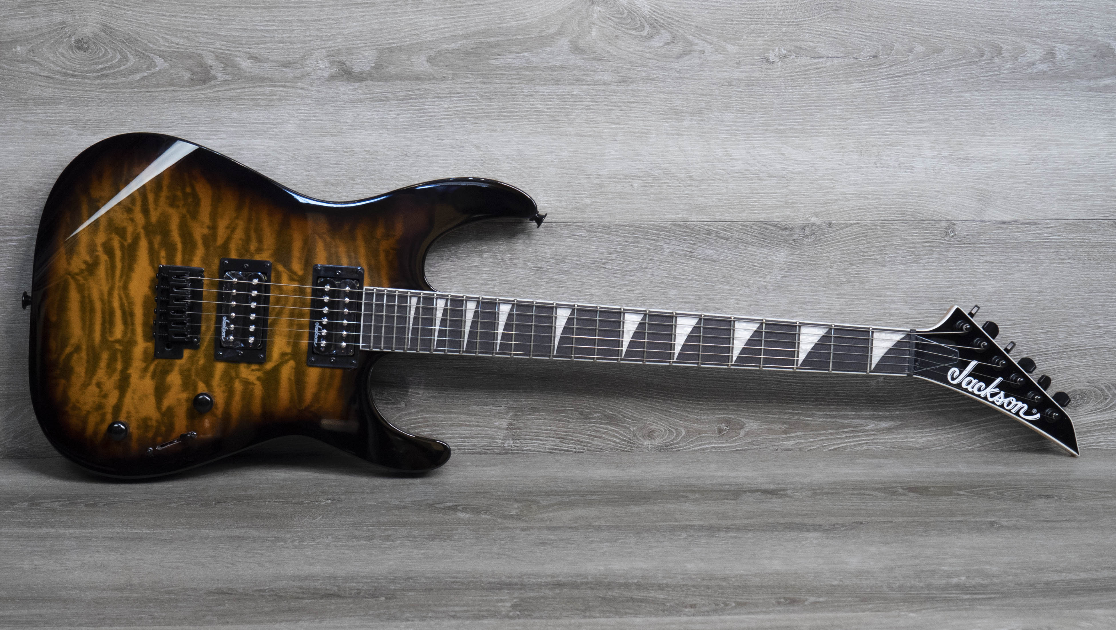 Jackson JS Series Dinky JS20 DKQ 2PT, Amaranth Fingerboard, Transparen ...
