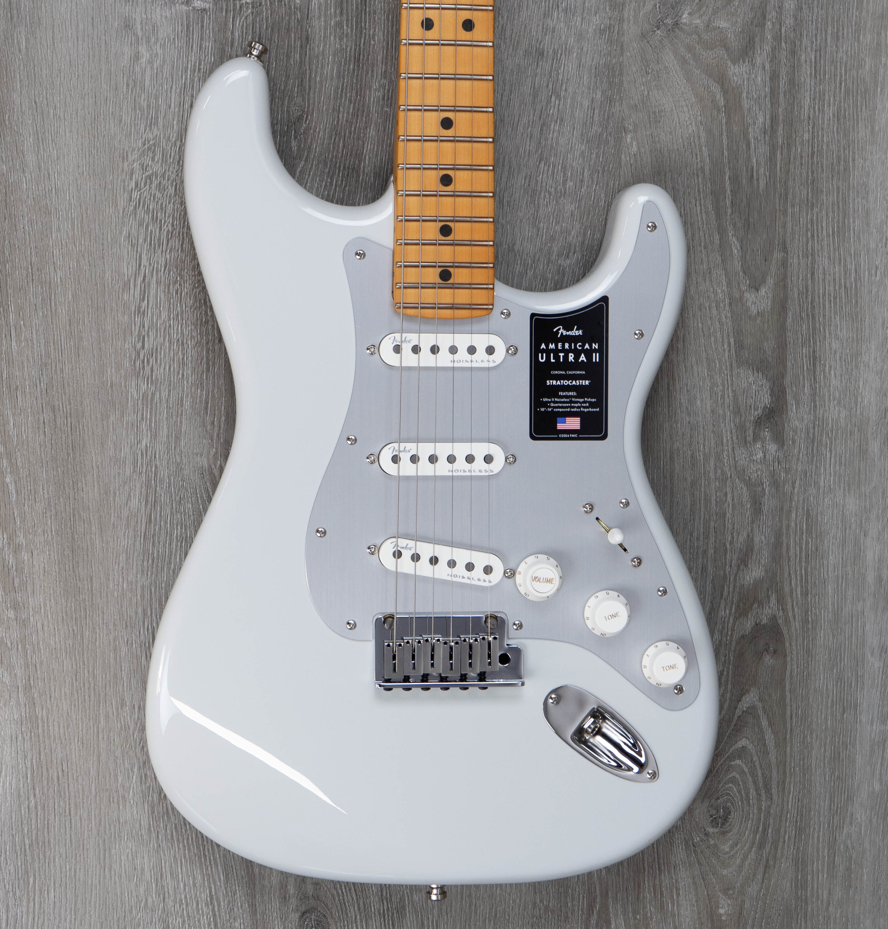 Fender American Ultra II Stratocaster, Maple Fingerboard
