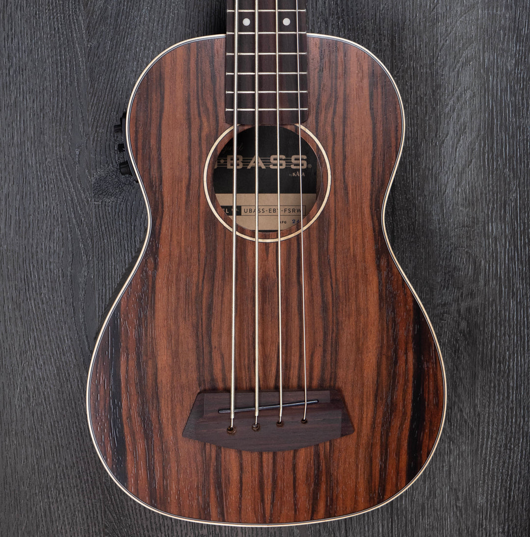 Ukelele bajo electroacústico Kala Nomad U-Bass