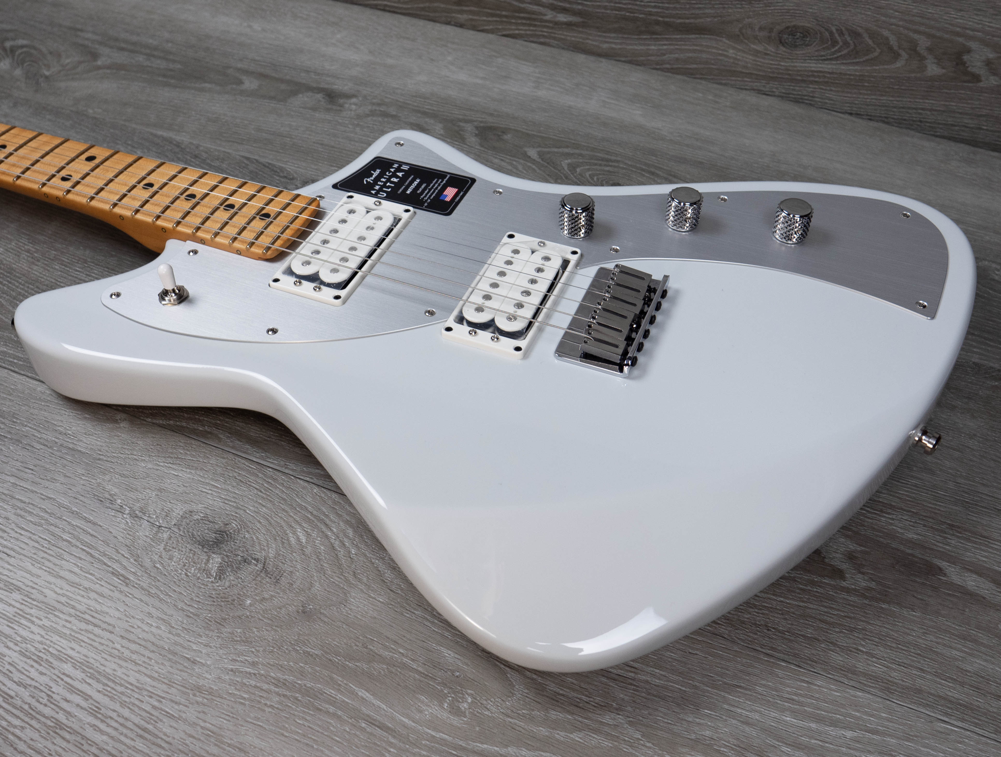 Fender American Ultra II Meteora, Maple Fingerboard, Avalanche – A